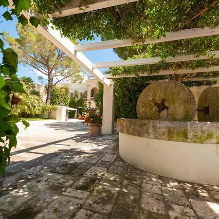 Splendid Structure In Every Sense Surrounded By Citrus Groves Feriehus